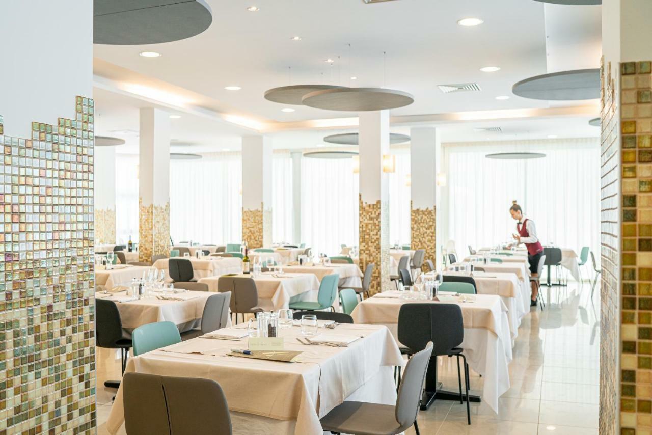 Hotel Parigi Bibione Ngoại thất bức ảnh